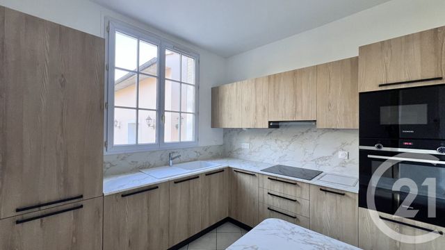 maison à louer - 7 pièces - 122.67 m2 - NOGENT SUR MARNE - 94 - ILE-DE-FRANCE - Century 21 Bords De Marne