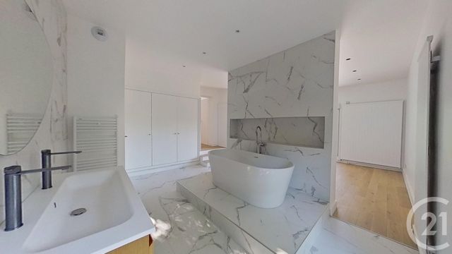 Afficher la photo en grand maison à vendre - 7 pièces - 305.93 m2 - NOGENT SUR MARNE - 94 - ILE-DE-FRANCE - Century 21 Bords De Marne