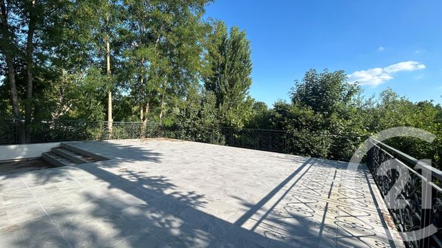 Afficher la photo en grand maison à vendre - 7 pièces - 305.93 m2 - NOGENT SUR MARNE - 94 - ILE-DE-FRANCE - Century 21 Bords De Marne