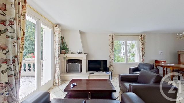 Afficher la photo en grand maison à vendre - 5 pièces - 156.13 m2 - BRY SUR MARNE - 94 - ILE-DE-FRANCE - Century 21 Bords De Marne