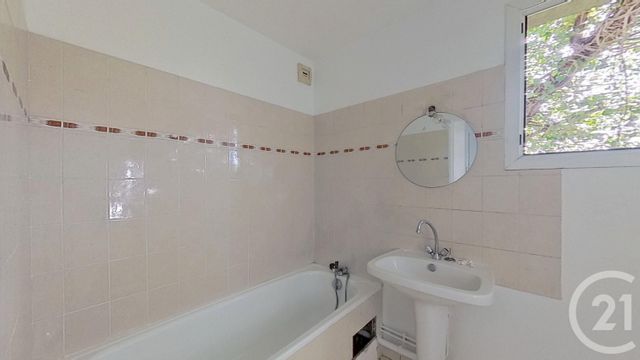 Appartement F2 à vendre - 2 pièces - 55.49 m2 - LE PERREUX SUR MARNE - 94 - ILE-DE-FRANCE - Century 21 Bords De Marne