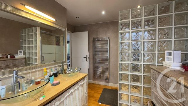 Appartement F6 à vendre - 6 pièces - 135.42 m2 - NOGENT SUR MARNE - 94 - ILE-DE-FRANCE - Century 21 Bords De Marne