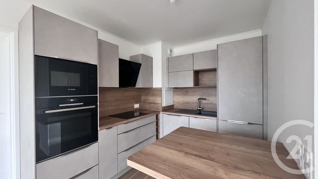 Appartement F3 à louer - 3 pièces - 70.7 m2 - LE PERREUX SUR MARNE - 94 - ILE-DE-FRANCE - Century 21 Bords De Marne