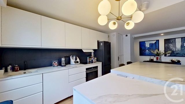 Appartement F5 à vendre - 5 pièces - 138.26 m2 - NOGENT SUR MARNE - 94 - ILE-DE-FRANCE - Century 21 Bords De Marne