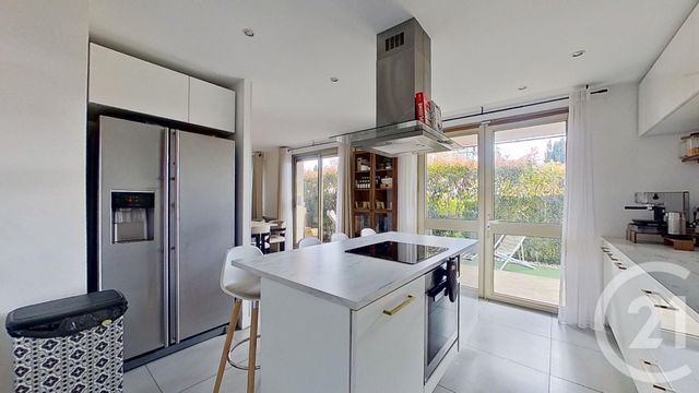 Appartement F5 à vendre - 5 pièces - 157.58 m2 - NOGENT SUR MARNE - 94 - ILE-DE-FRANCE - Century 21 Bords De Marne