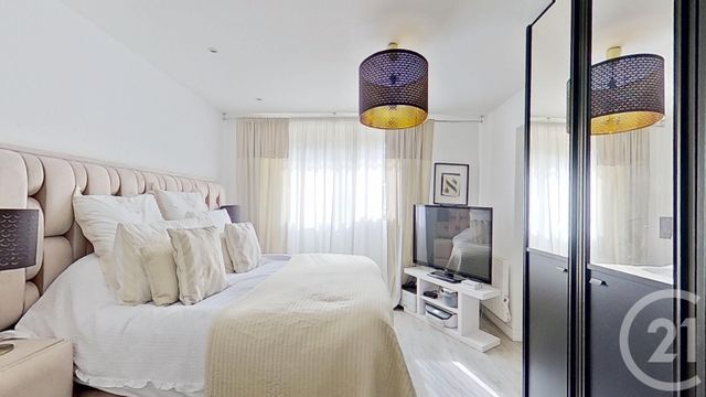 Appartement F5 à vendre - 5 pièces - 157.58 m2 - NOGENT SUR MARNE - 94 - ILE-DE-FRANCE - Century 21 Bords De Marne