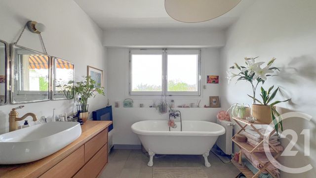 Appartement F5 à vendre - 5 pièces - 120.07 m2 - NOGENT SUR MARNE - 94 - ILE-DE-FRANCE - Century 21 Bords De Marne