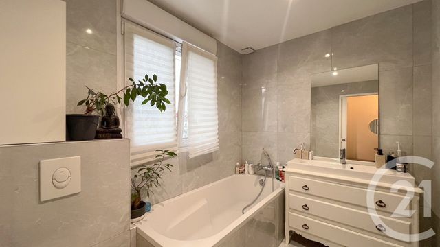 maison à vendre - 5 pièces - 77.63 m2 - LE BLANC MESNIL - 93 - ILE-DE-FRANCE - Century 21 Bords De Marne