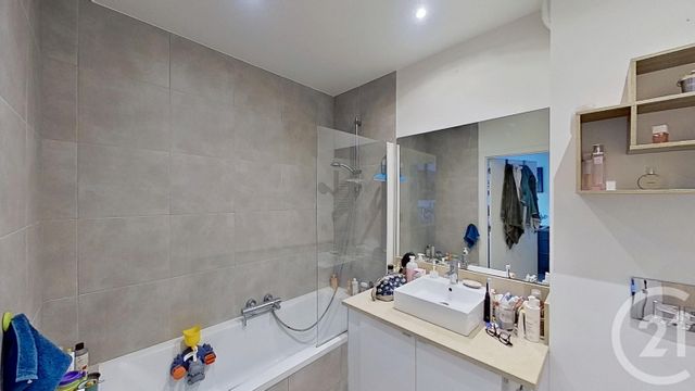 Appartement F3 à vendre - 3 pièces - 69.0 m2 - LE PERREUX SUR MARNE - 94 - ILE-DE-FRANCE - Century 21 Bords De Marne