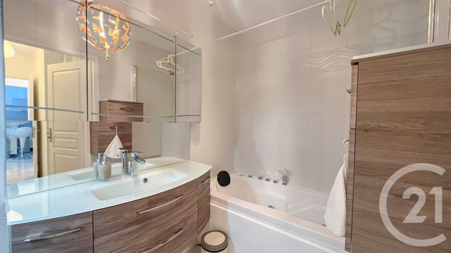 Appartement F3 à louer - 3 pièces - 60.26 m2 - NOGENT SUR MARNE - 94 - ILE-DE-FRANCE - Century 21 Bords De Marne