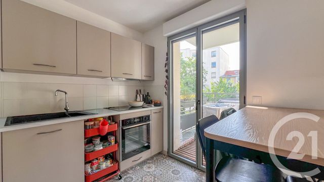 Appartement F2 à louer - 2 pièces - 41.7 m2 - NOGENT SUR MARNE - 94 - ILE-DE-FRANCE - Century 21 Bords De Marne