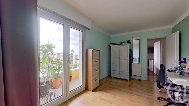 Afficher la photo en grand Appartement F3 à vendre - 3 pièces - 73.29 m2 - NOGENT SUR MARNE - 94 - ILE-DE-FRANCE - Century 21 Bords De Marne